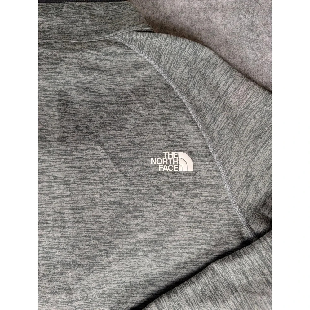 The North Face Mens Gray Heathered Quarter Zip Fleece Pullover Chest Pocket L